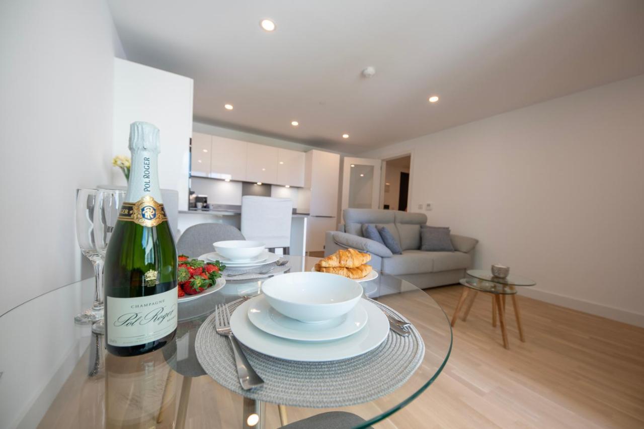 Brand New Luxury 1 Bed 2 Bath Apartment - Spa & Pool Gibraltar Luaran gambar