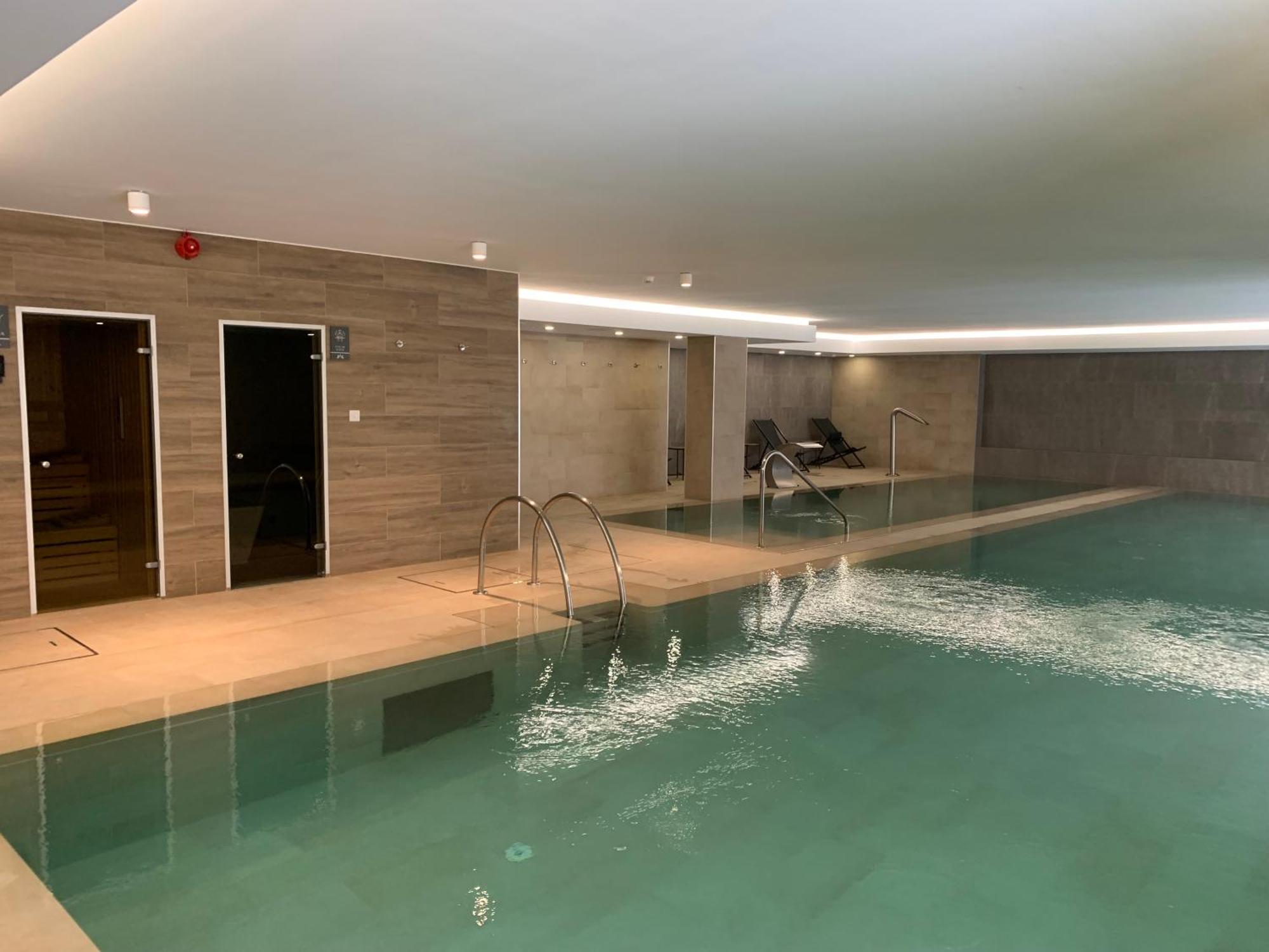 Brand New Luxury 1 Bed 2 Bath Apartment - Spa & Pool Gibraltar Luaran gambar